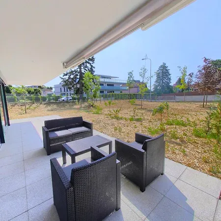 Appartement Luminous 2-bed With Spacious Terrace Rsc70-gf *