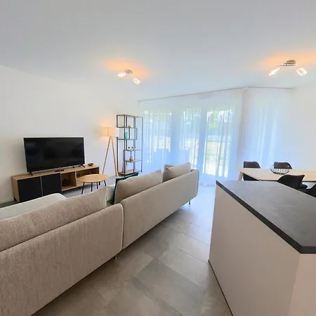 Luminous 2-bed With Spacious Terrace Rsc70-gf * Nyon